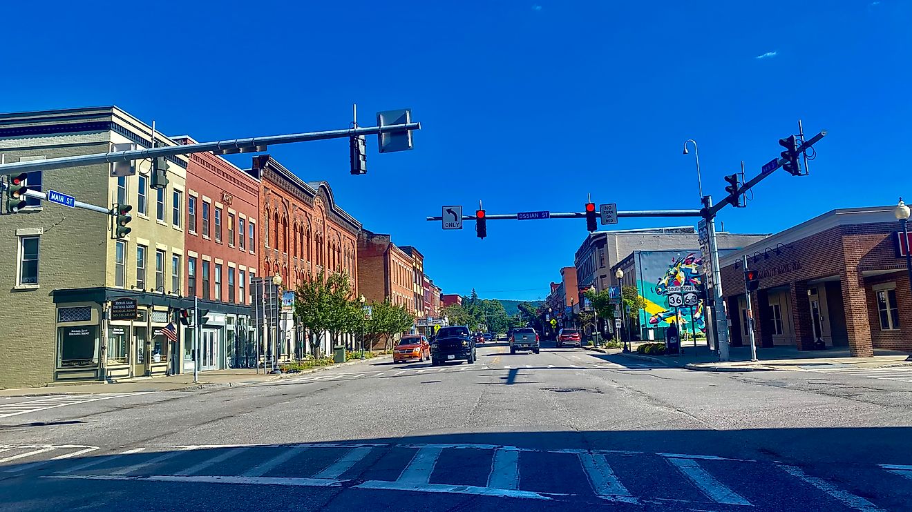 Main Street in Dansville, New York. By Andre Carrotflower, CC BY-SA 4.0, Wikimedia Commons
