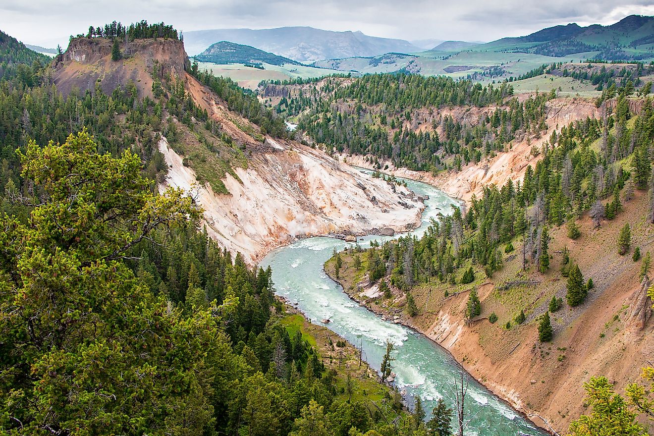 Yellowstone River in Wyoming, USA.