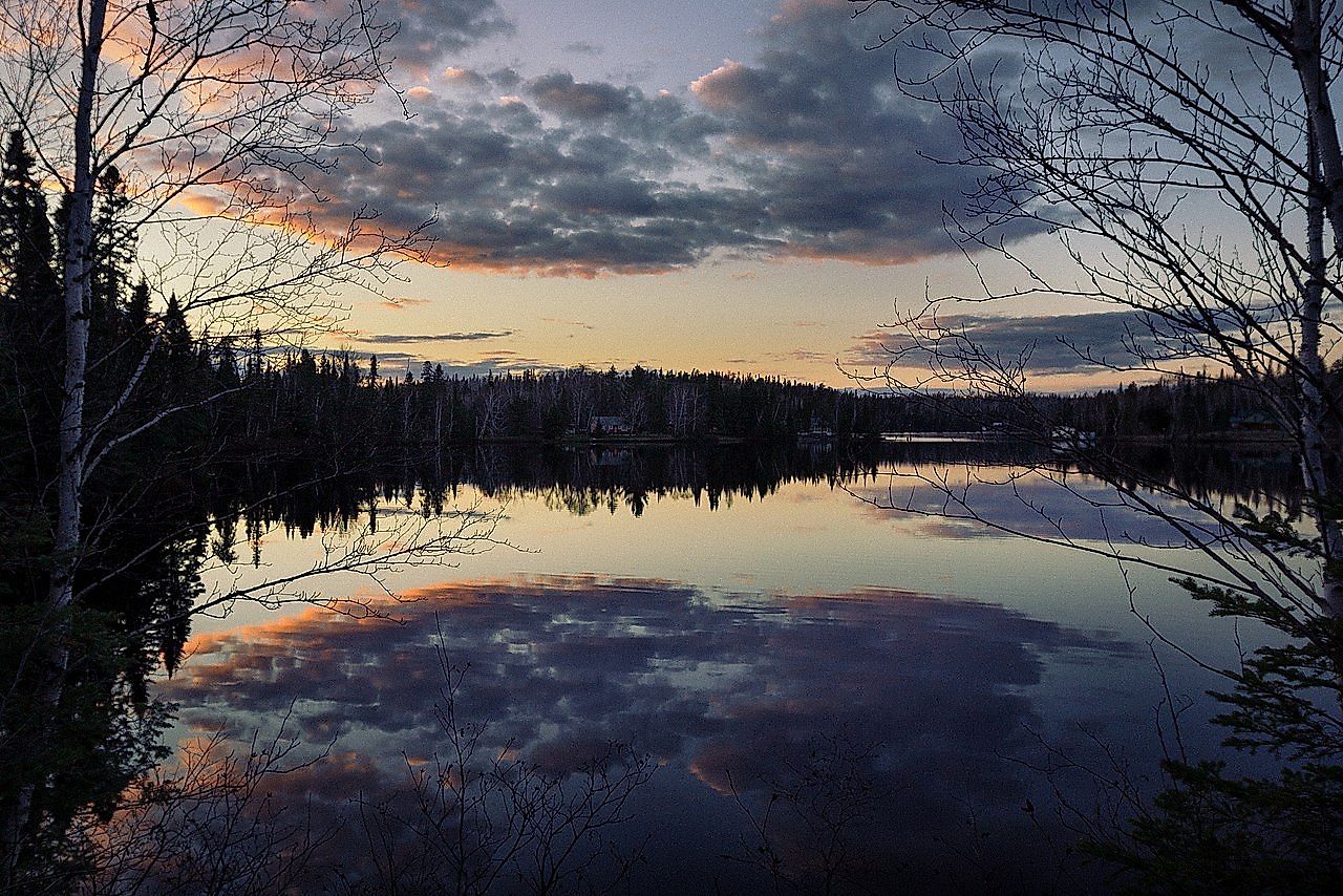 Surprise Lake. Image credit: Robin Férand/Wikimedia.org