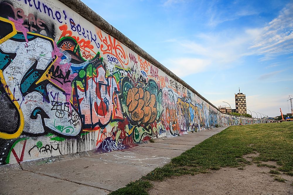 berlin wall tourist attraction