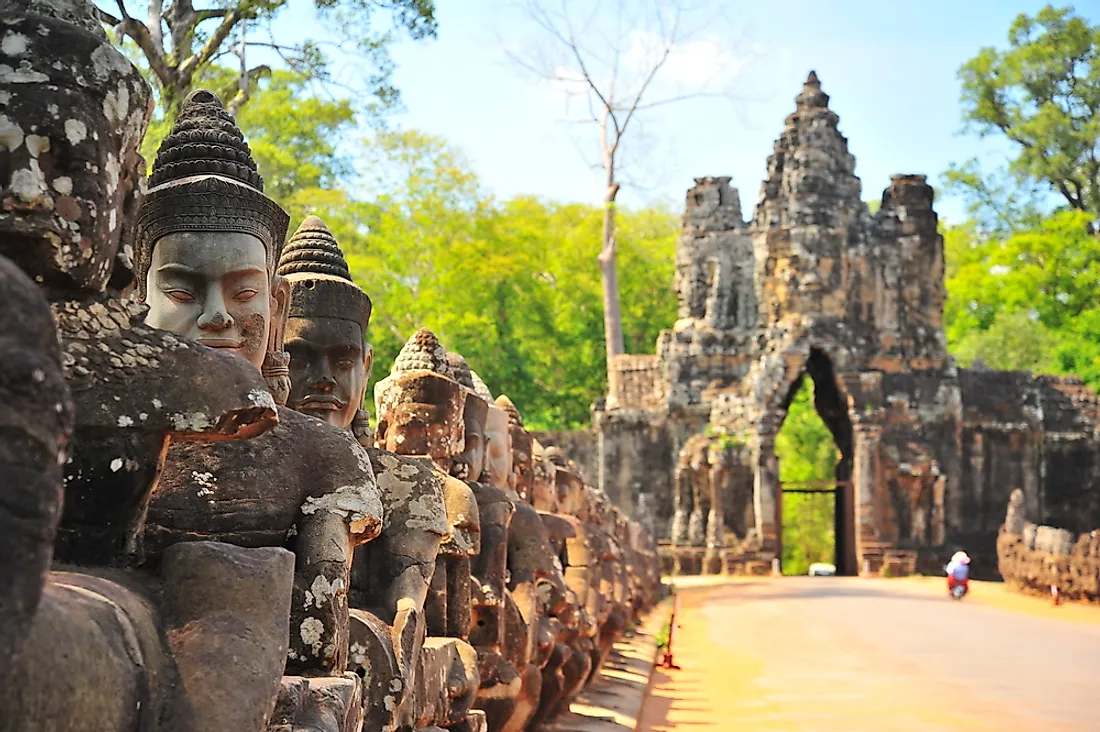 A stone gate at Siem Reap. 