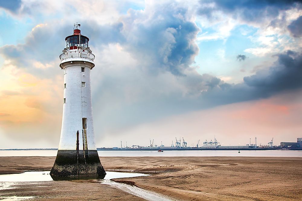 As an island, the United Kingdom's marine habitat is a vital part of its ecosystem. Photo credit: shutterstock.com.