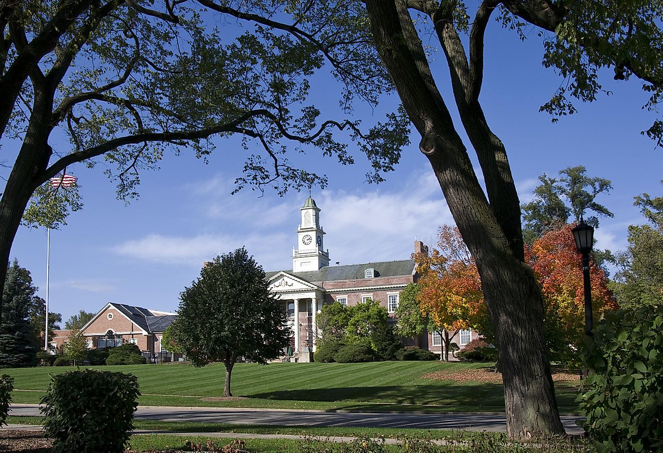 Exterior of Memorial Building in Hinsdale, Illinois.