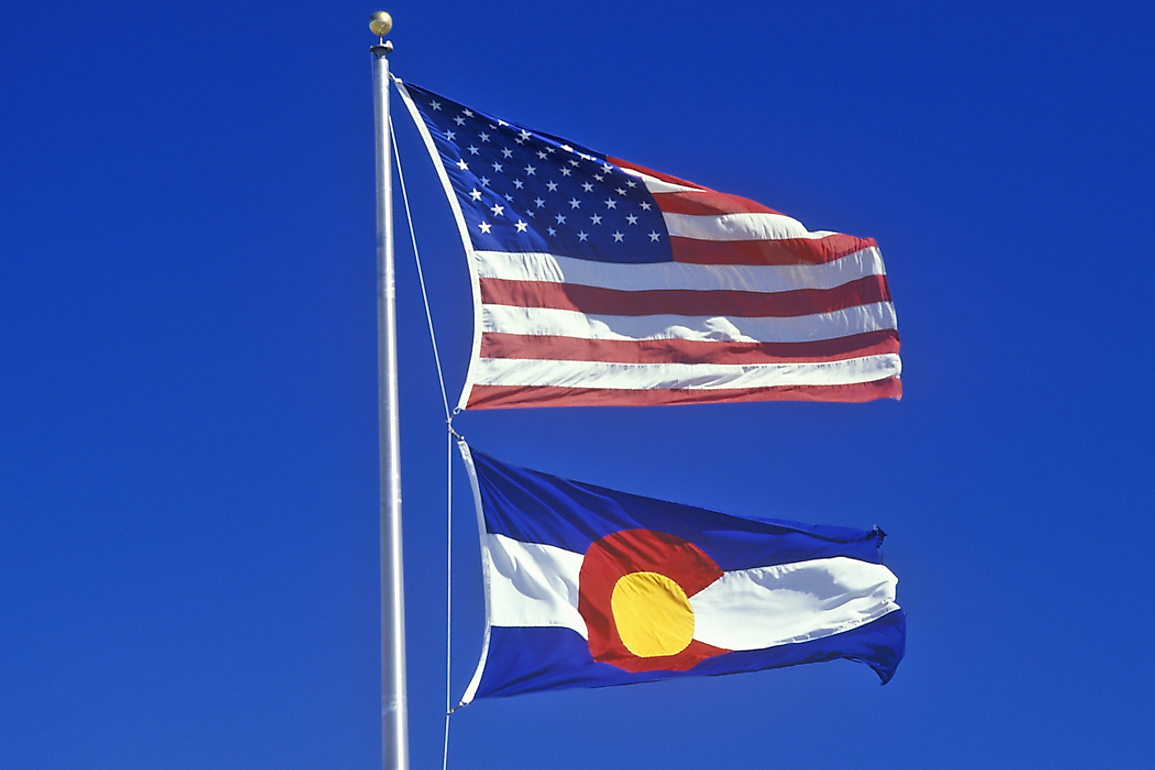 The blue, white and red colors of the Colorado state flag have been adopted from the United States national flag.