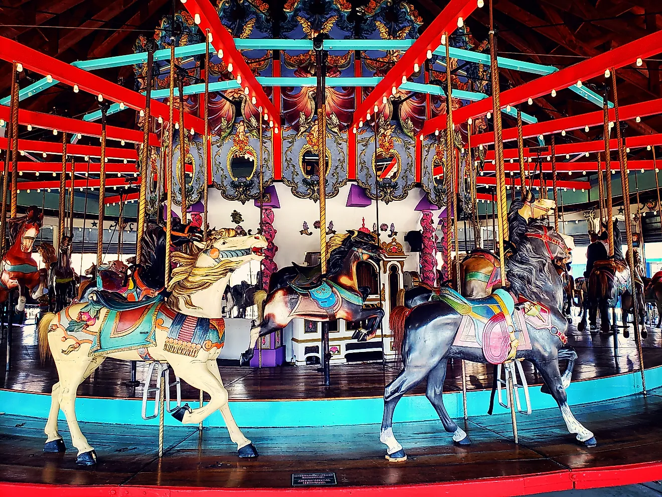 The Forest Park Carousel, an official landmark in New York, stands as one of the oldest carousels in the United States. Editorial credit: A Samson / Shutterstock.com