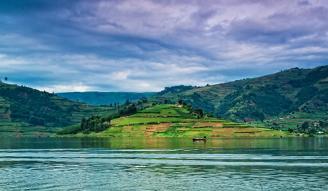 Lake Bunyonyi sits on the borders of Uganda, DRC Congo, and Rwanda.