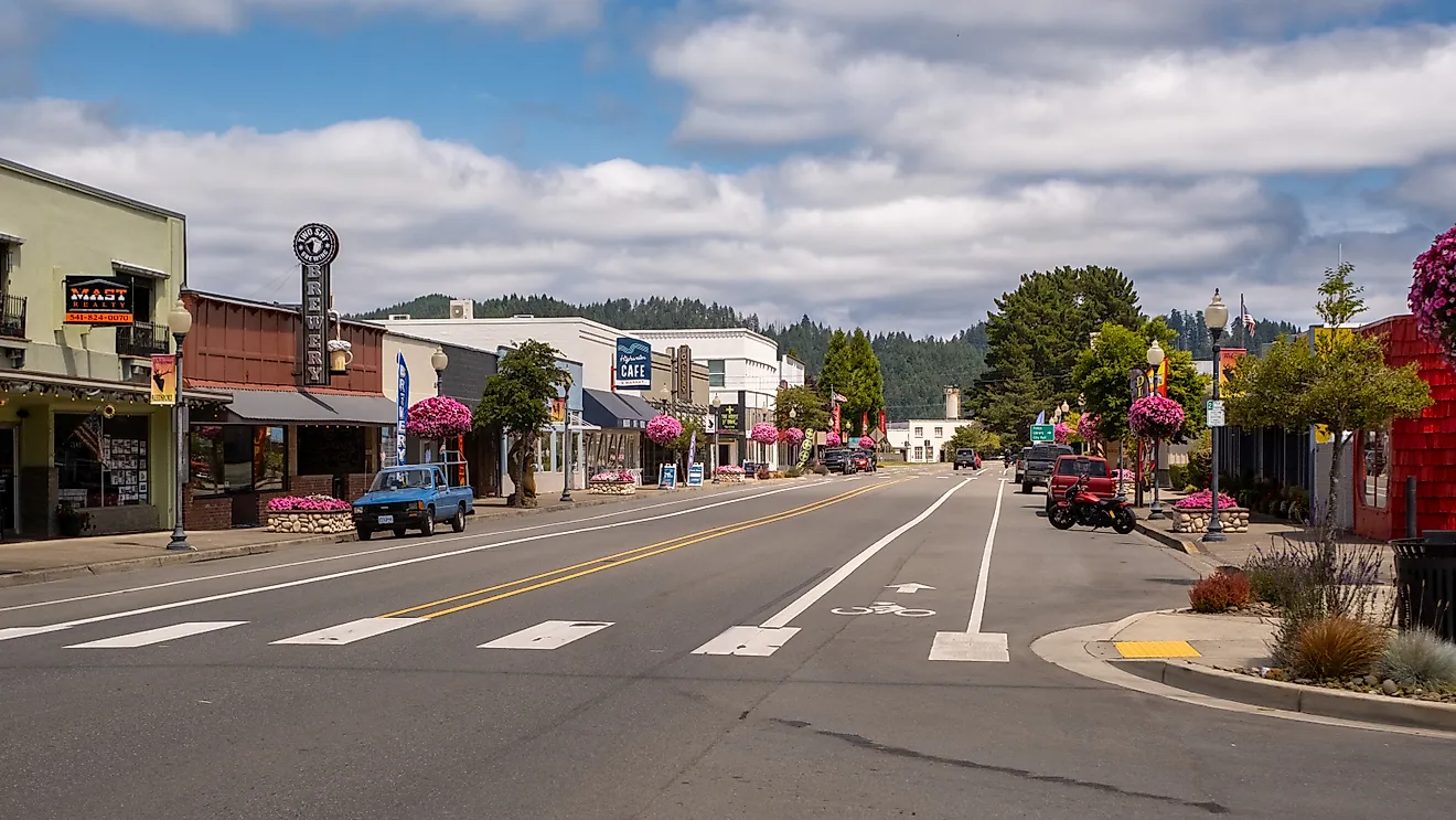 Downtown Reedsport, Oregon. Editorial credit: Hugh Hull / Shutterstock.com