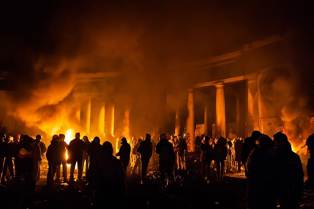 Anti-government protests in Kiev, Ukraine; Jan., 2014. Editorial credit: Drop of Light / Shutterstock.com