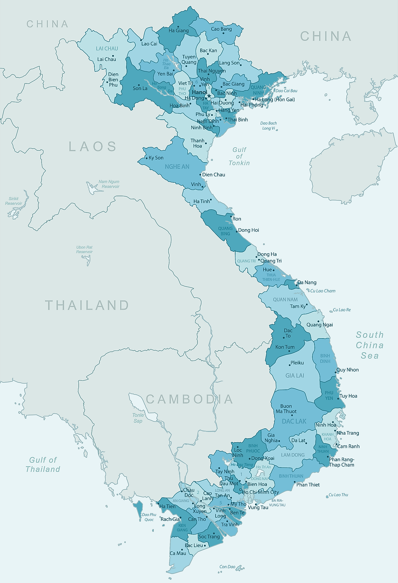 El Mapa Político de Vietnam que muestra las 58 provincias, sus capitales, los 5 municipios y la ciudad capital de Hanoi.
