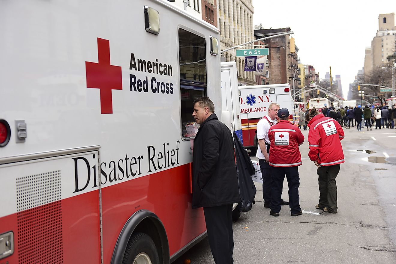 American Red Cross van and workers at a disaster site in Manhattan, US. Image credit: A Katz/Shutterstock.com