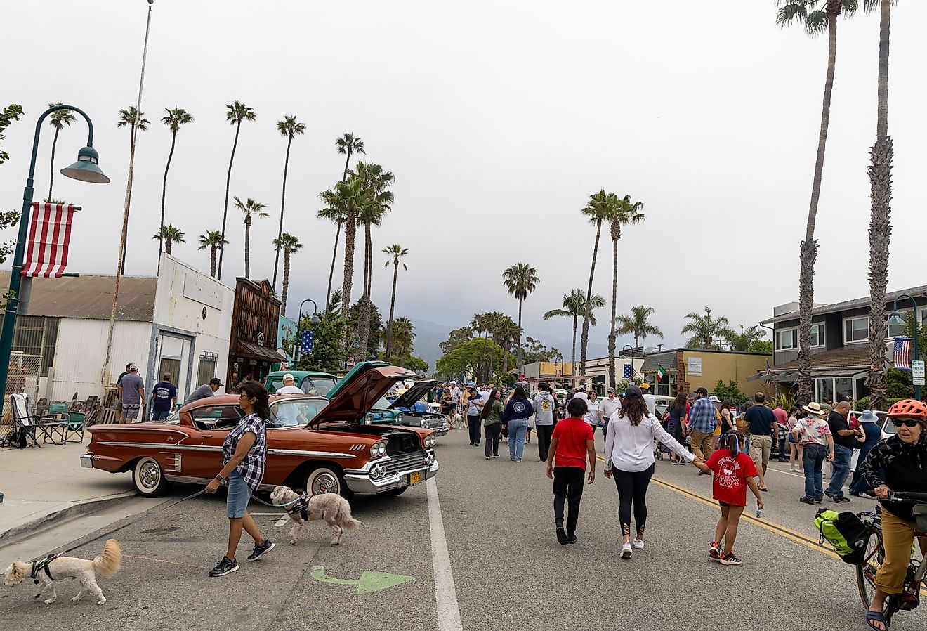 Rods and Roses classic holiday car show in Carpinteria, California. Image credit L Paul Mann via Shutterstock