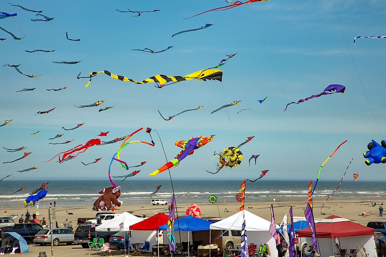 Washington State International Kite Festival at Long Beach. Image credit: Bob Pool / Shutterstock.com.