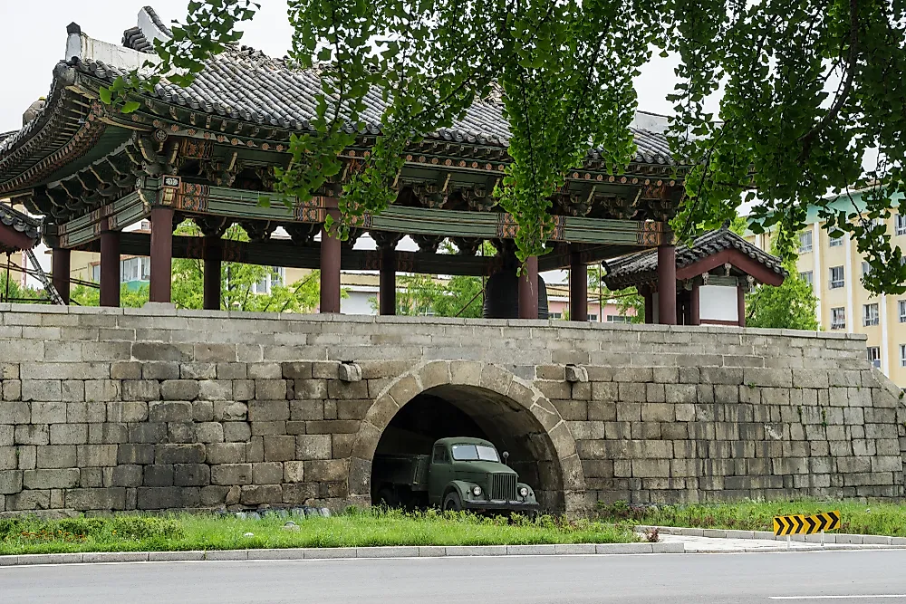 The old city gate in the center of Kaesong, DPRK. Editorial credit: Torsten Pursche / Shutterstock.com.