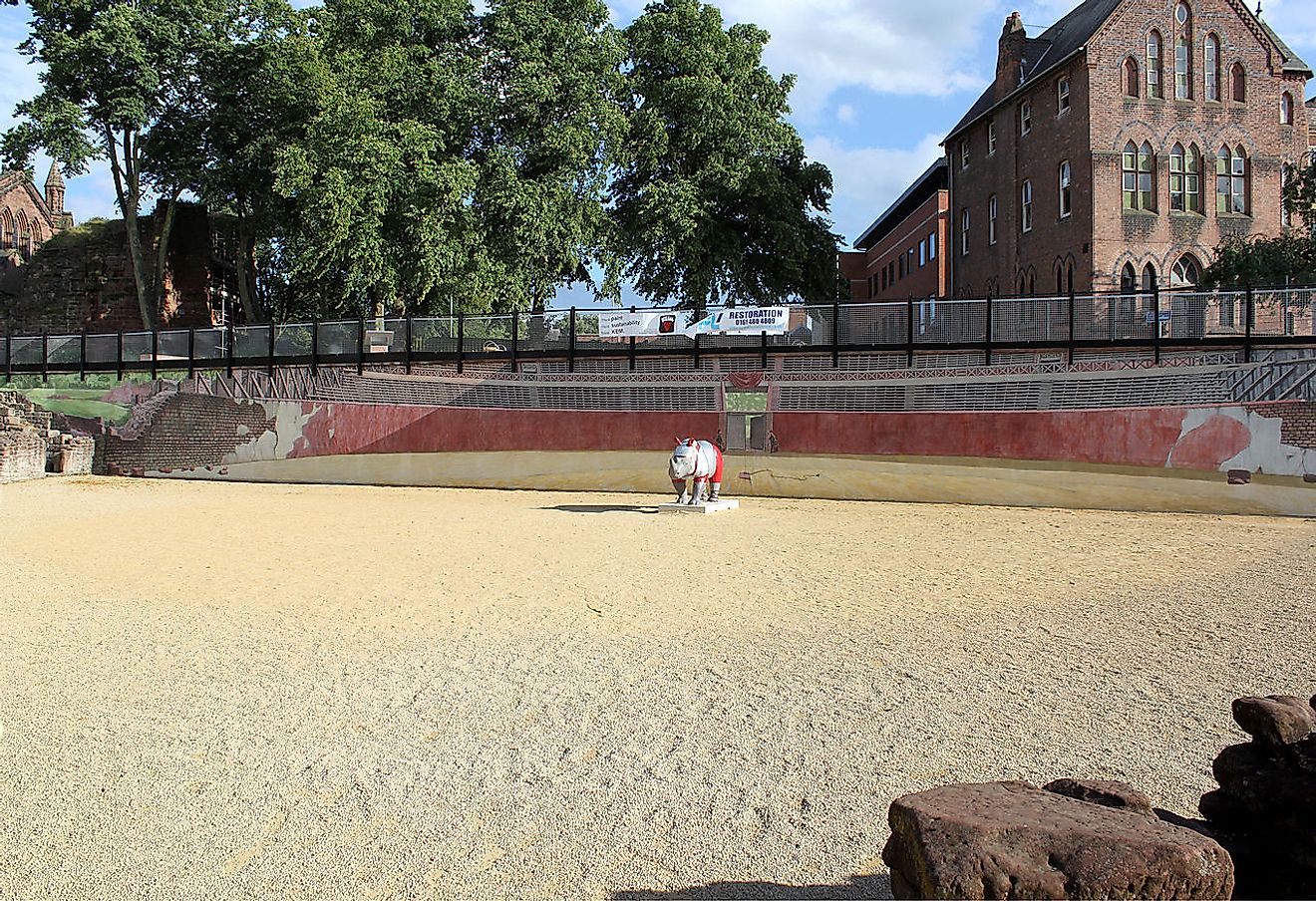 Chester's Amphitheatre Mural by Gary Drostle. Image credit: Nadia from Sydney, Australia/Wikimedia.org