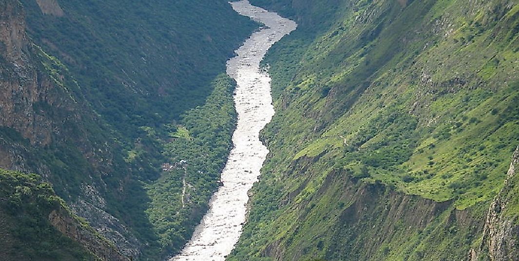 A stretch of the iconically steep descent of the Apurimac.