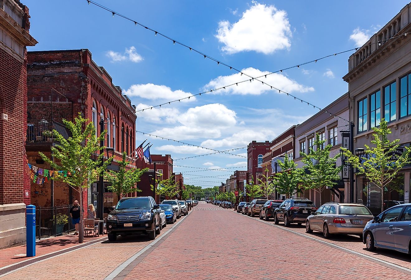 Downtown street in Greer, South Carolina. Image credit Nolichuckyjake via Shutterstock