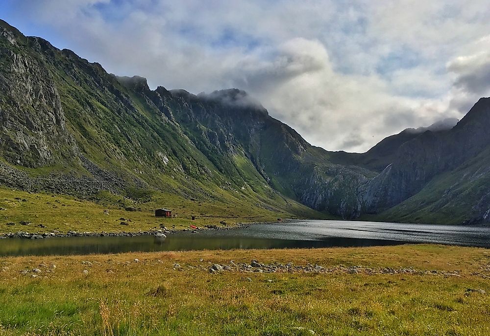 Strandflats are commonly found in the country of Norway. 