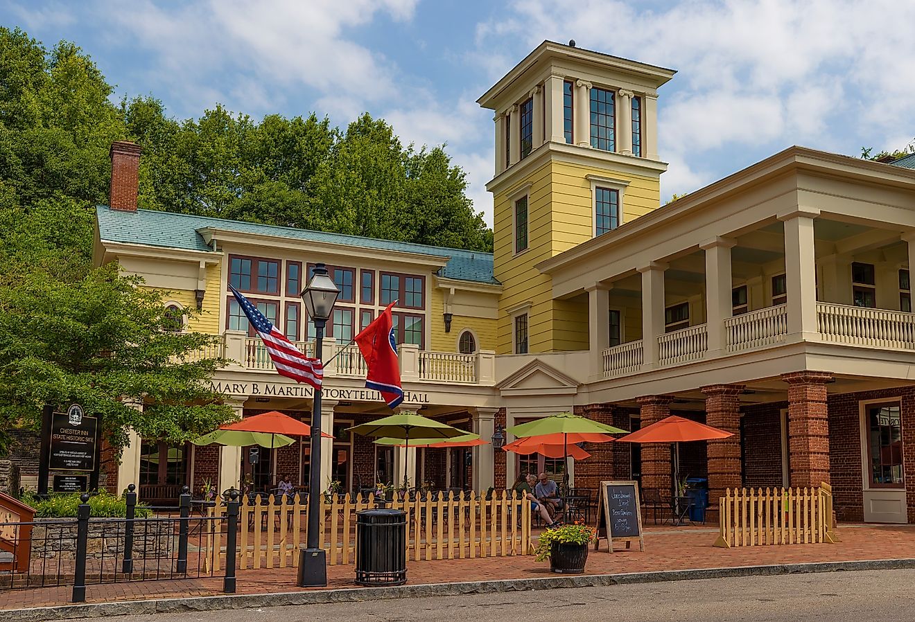 Downtown patio in Jonesborough, Tennessee. Image credit Dee Browning via Shutterstock