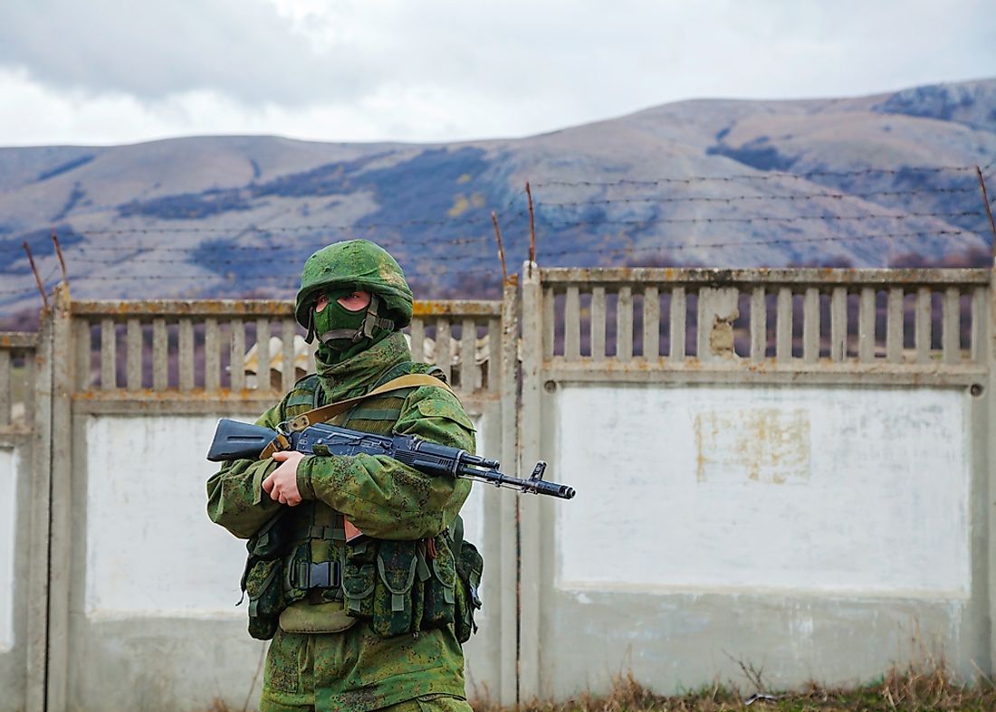 Masked solider in Crimea, Ukraine. Editorial credit: photo.ua / Shutterstock.com