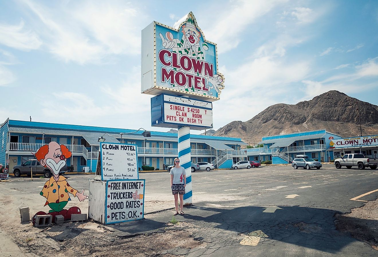 Clown motel in Tonopah, Nevada. Image credit pmvfoto via Shutterstock.