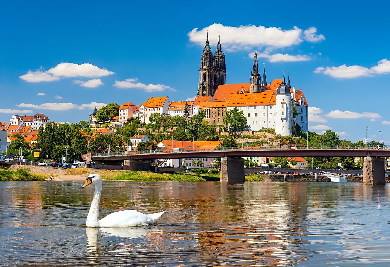 Albrechtsburg Castle and cathedral overlooking the River Elbe in Meissen, Saxony, Germany.