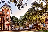 Washington Avenue in Ocean Springs. Carmen K. Sisson / Shutterstock.com