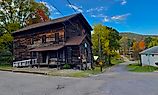 Naples Mill in Naples, New York. Image by Andre Carrotflower, CC BY-SA 4.0, via Wikimedia Commons.