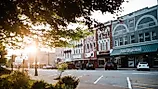 Downtown Paris, Tennessee. Editorial Credit: Cari Griffith, via tennesseerivervalleygeotourism.org.