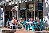 Outdoor diners at the historic public square in Dahlonega, Georgia. Image credit Jen Wolf via Shutterstock