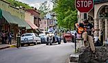 A charming street scene at Eureka Springs, Arkansas. Image credit: shuttersv / Shutterstock.com.