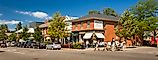 The main tourist district along Queen Street in Niagara on the lake.