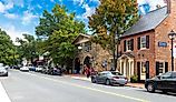 Middleburg, Virginia: central street, via Kosoff / Shutterstock.com