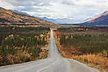 Pipeline and Dalton Highway, south of the Arctic Circle, Alaska, USA