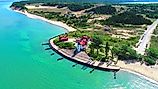 Pointe Betsie Lighthouse on Lake Michigan at Frankfort, Michigan. Image credit: Dennis MacDonald / Shutterstock.com
