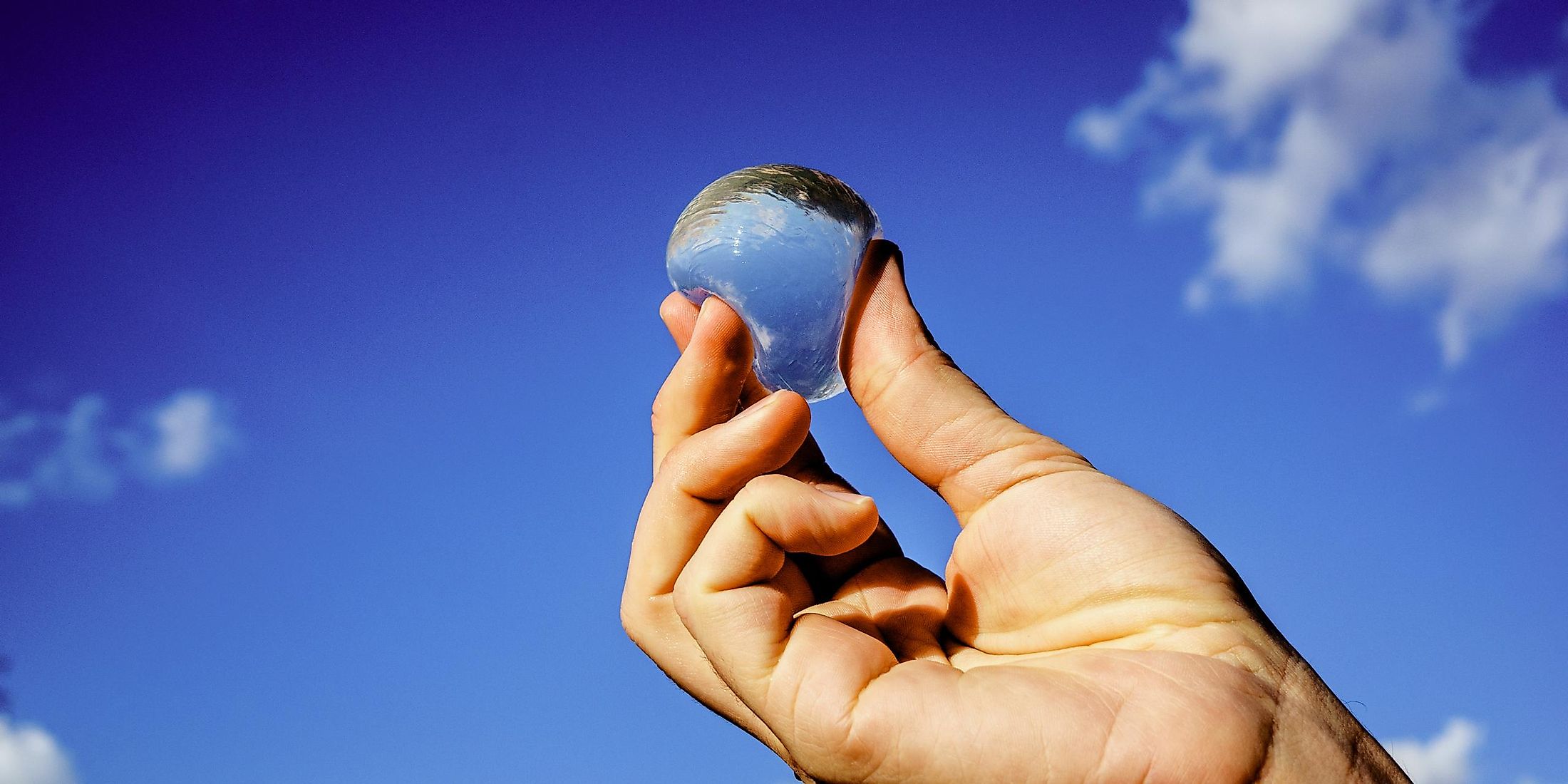 Replacing Plastic Bottles One Edible Water Bubble At A Time WorldAtlas