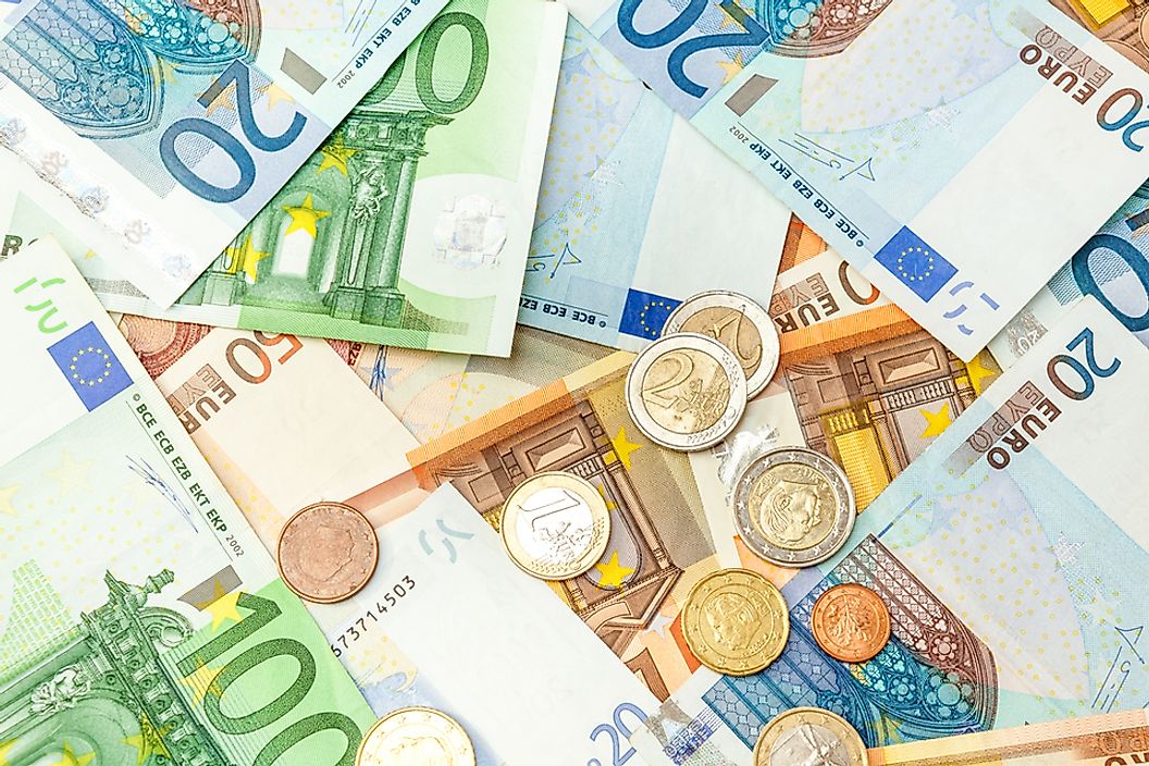 spain travel money