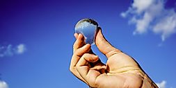 Replacing Plastic Bottles One Edible Water Bubble At A Time