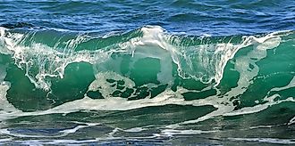 A sea wave moving towards the shore.