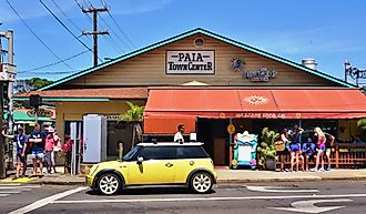 The busy town center of Paia, Hawaii. Image credit: EQRoy / Shutterstock.com.