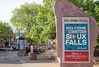 Sign in Sioux Falls, South Dakota's historic district. Image credit: Lost_in_the_Midwest via Shutterstock.