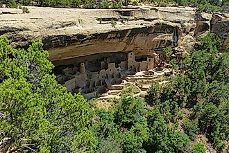 The Cliff Palace Pueblo indian ruins are snuggled under a cliff at Mesa Verde National Park in Colorado. Image credit Andrew Tuttle via Shutterstock