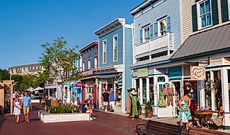 Tourists walk through Washington Street Mall in Cape May, New Jersey. JWCohen / Shutterstock.com.