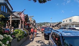 Downtown Cannon Beach, Oregon. Cannon Beach. Image credit quiggyt4 via Shutterstock