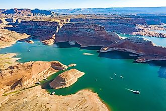 Lake Powell National Park Landscape. Image credit: Christopher Pfeifer via Shutterstock