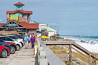 Destin, Florida: Miramar beach, via ablokhin / iStock.com