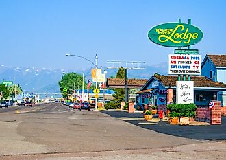 Main Street, Bridgeport, California. Image credit: Travelview - stock.adobe.com.