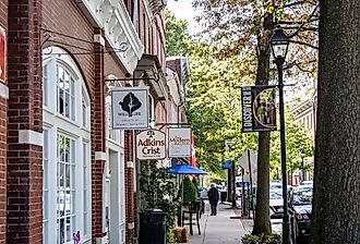 View of Washington Street in Easton, Maryland. Image credit: JE Dean via Shutterstock. 