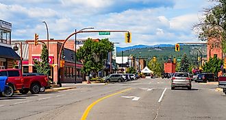 Baker Street in Downtown Cranbrook, British Columbia, Canada. Editorial credit: Alexandre.ROSA / Shutterstock.com