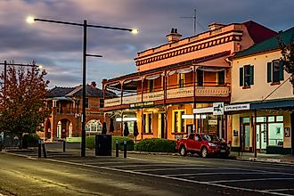 Historical Great Central Hotel building at sunset in Glen Innes, New South Wales. Editorial credit: Alex Cimbal / Shutterstock.com
