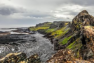 Landscape of the sea coast of the Barents Sea on the Kola Peninsula.